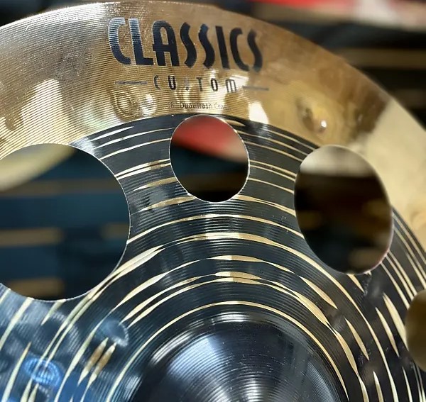 File:Meinl Classics Custom Dual 18" Trash Crash 2.jpg