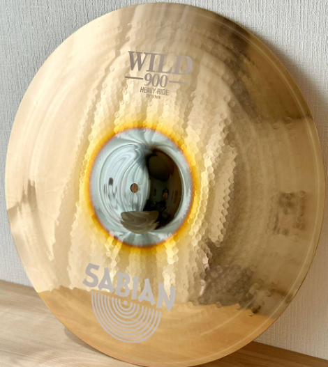 File:Sabian Wild 900 20" Heavy Ride 1.png