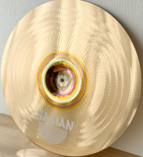 File:Sabian Wild 900 20" Heavy Ride 3.png