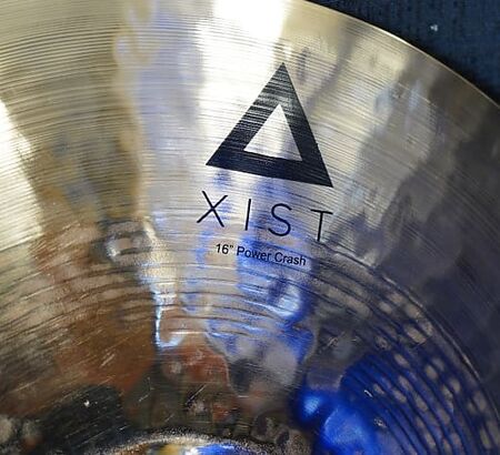 Istanbul Agop XIST 16" Power Crash 2.jpg