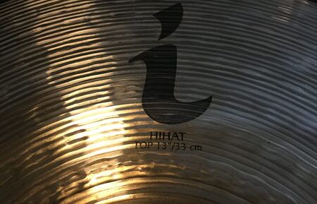 Zildjian I 13 Hi-Hat 2.jpg