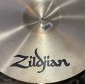 A Zildjian 18 Symphonic French 3.jpg