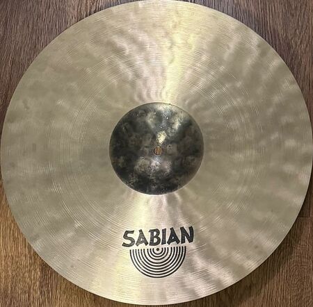 Sabian HHX 18 New Symphonic Germanic 3.jpg
