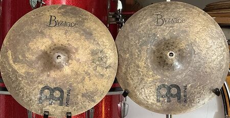 Meinl Byzance Dark 14" Hihat 1.jpg