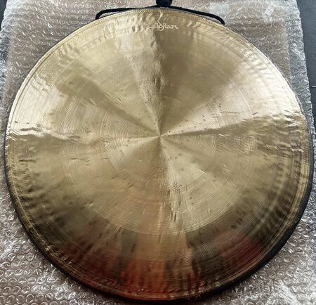 Zildjian 17" Gou Gong 1.jpg