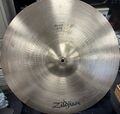 A Zildjian 21 Crash Ride 1.jpg