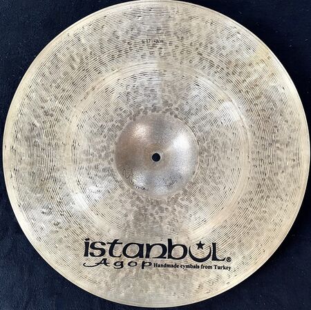 Istanbul Agop Epoch Signature 17" Crash 3.jpg