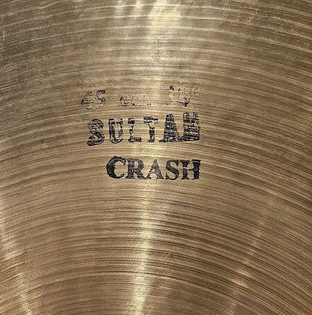 Istanbul Sultan 18" Crash 2.jpg