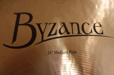 Byzance Traditional 24" Medium Ride 2.jpg