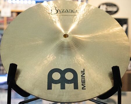 Meinl Byzance Traditional 13" Medium Soundwave Hihat 1.jpg