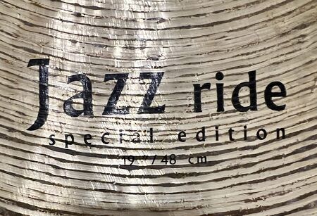 Istanbul Agop Custom Special Edition 19" Jazz Ride 2.jpg