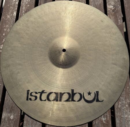Istanbul 18" Extra Thin Crash 1.jpg