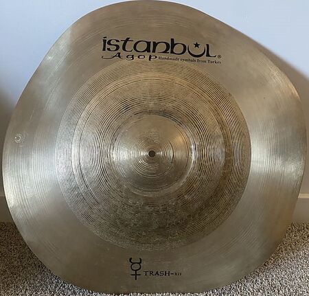 Istanbul Agop Traditional 24" Trash Hit 1.jpg