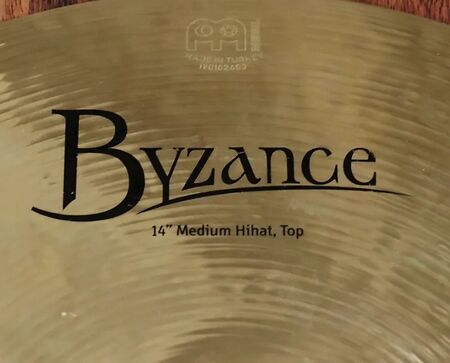 Meinl Byzance Brilliant 14 Medium Hihat 2.jpg