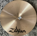 A Zildjian 16 Classic Orchestral Suspended 2.png