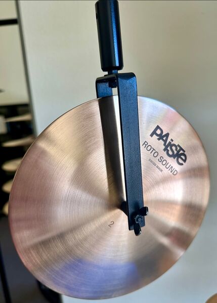 File:Paiste Percussion Set 4.jpg