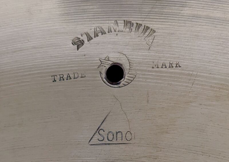 File:PXL 20211208 060130505logo.jpg