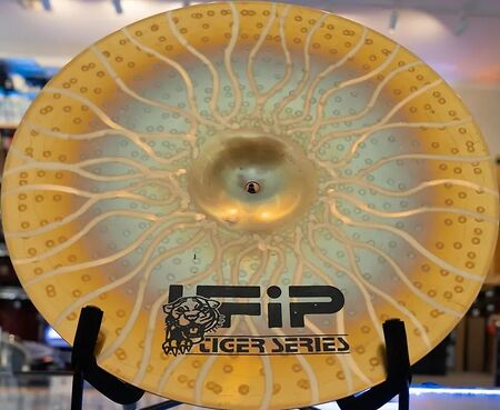 UFIP Tiger 18" Crash 6.jpg