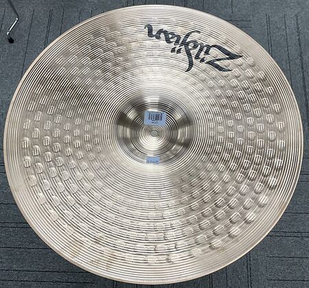Zildjian I 19 Crash 3.jpg