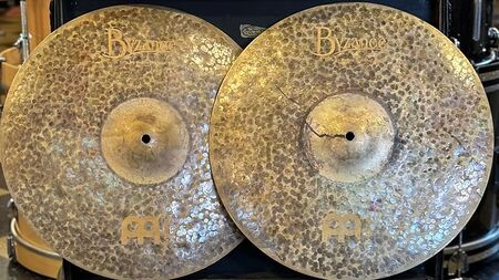 Meinl Byzance Extra Dry 16" Medium Thin Hihat 1.jpg