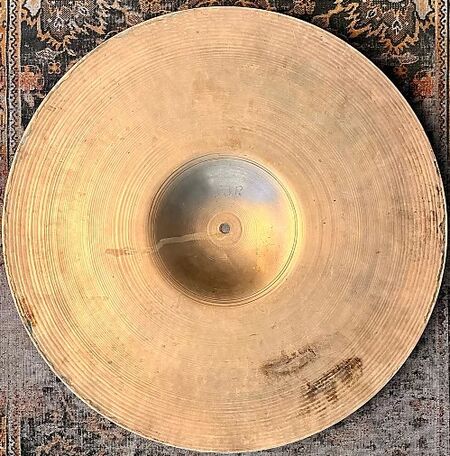 A Zildjian 22" Flat Top Cymbal 4.jpg