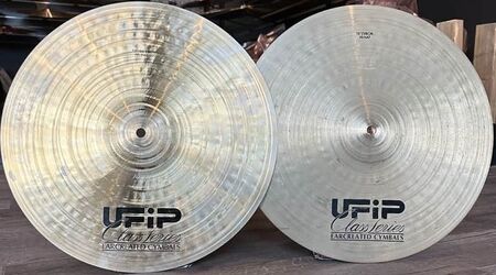 UFIP Class 15" Light Hi-Hat 1.jpg