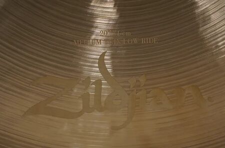 Zildjian Kerope 20" Medium Thin Low Ride 2.jpg