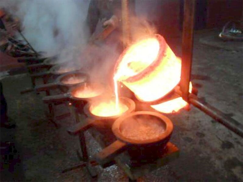 File:Casting-process.jpg