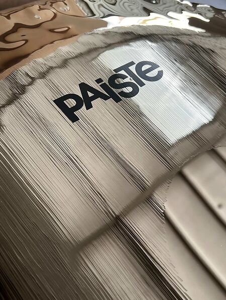 Paiste 24" Symphonic Brilliant Gong 2.jpg