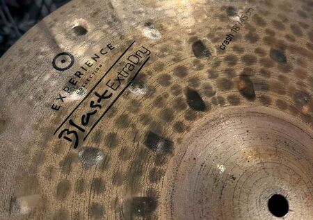 UFIP Blast 18" Extra Dry Crash 3.jpg