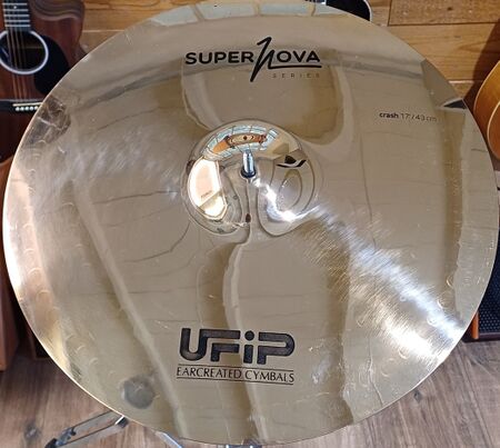 UFIP Supernova 17" Crash 1.jpg