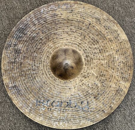 Istanbul Agop Custom Special Edition 19" Jazz Ride 3.jpg