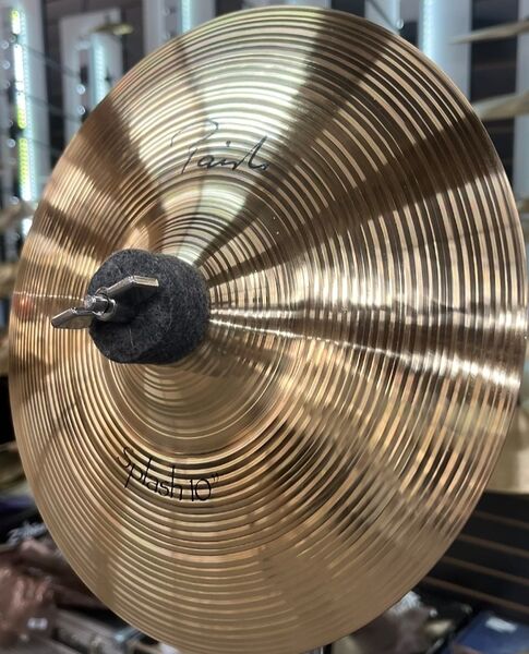 File:Signature 10" Splash 1.jpg