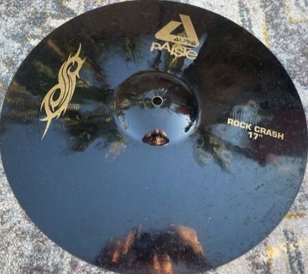 Black Alpha 17 Rock Crash 1.jpg