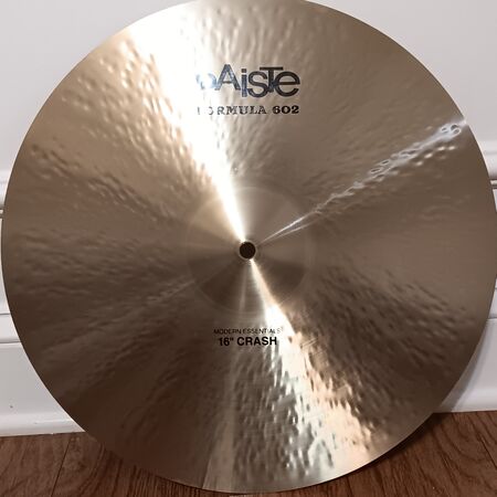 Paiste Formula 602 Modern Essentials 16" Crash 1.jpg