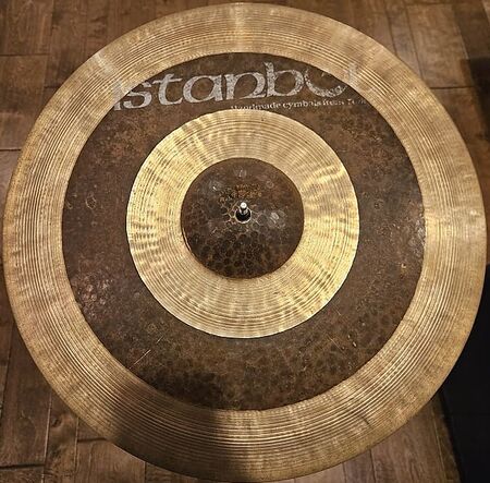 Istanbul Sultan 18" Crash 1.jpg