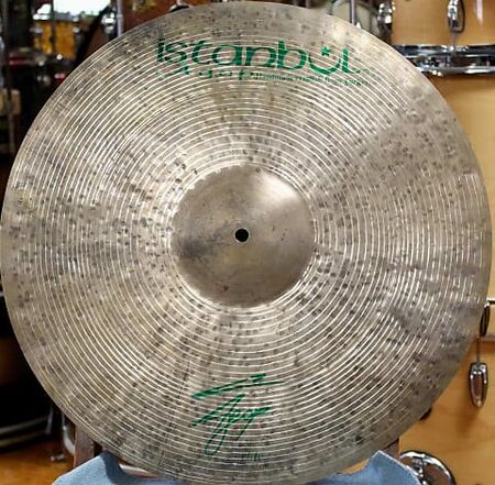 Istanbul Agop Signature 19" Ride 1.jpg