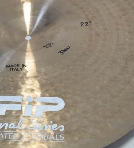 UFIP Natural 22" Heavy Ride 2.jpg