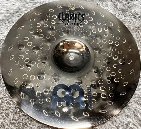 Meinl Classics Custom Extreme Metal 16"-18" Stack 7.jpg