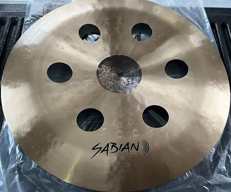 Sabian HHX Complex 19" O-Zone China 3.jpg