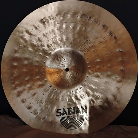 Sabian Artisan 18" Traditional Symphonic Elite Medium 3.jpg