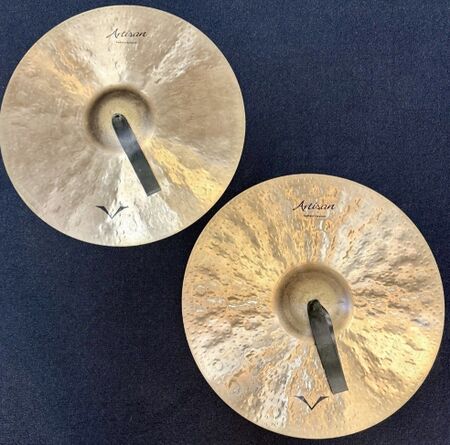 Sabian Vault 19" Artisan Traditional Symphonic Medium Heavy 1.jpg