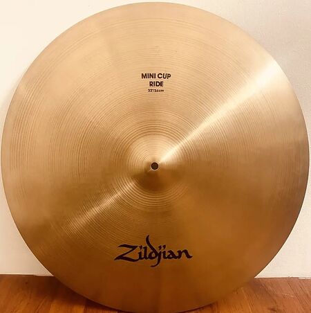 A Zildjian 22 Mini Cup Ride 1.jpg