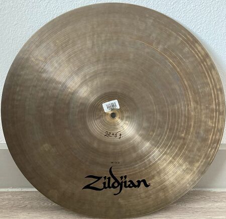 Zildjian Kerope 20 Medium 2.jpg