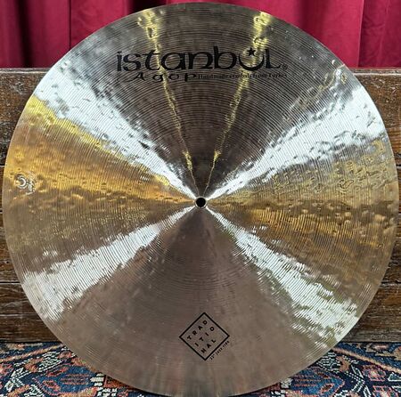Istanbul Agop Traditional 22" Jazz Ride 1.jpg