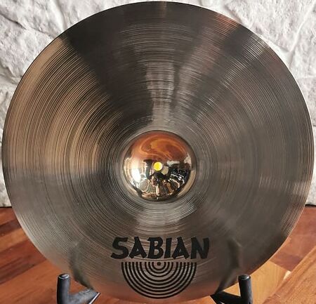 Sabian AAX 17" V-Crash 3.jpg