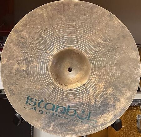 Istanbul Agop Signature 16" Crash 3.jpg
