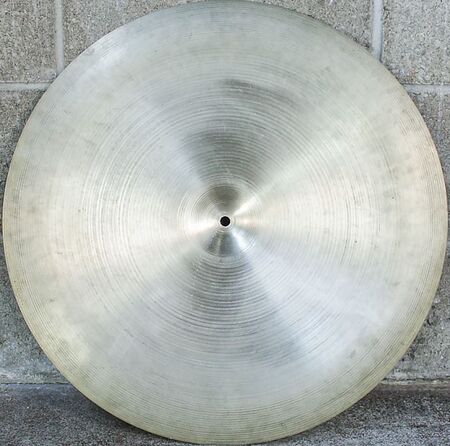 A Zildjian 22" Medium Swish 3.jpg