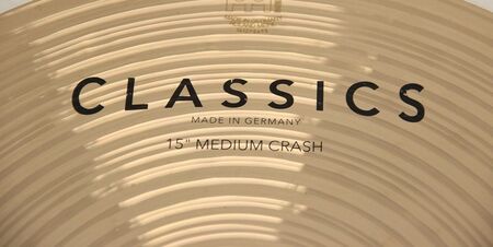 Meinl Classics 15" Medium Crash 2.jpg
