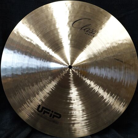 UFIP Class 20" Crash Ride 1.jpg